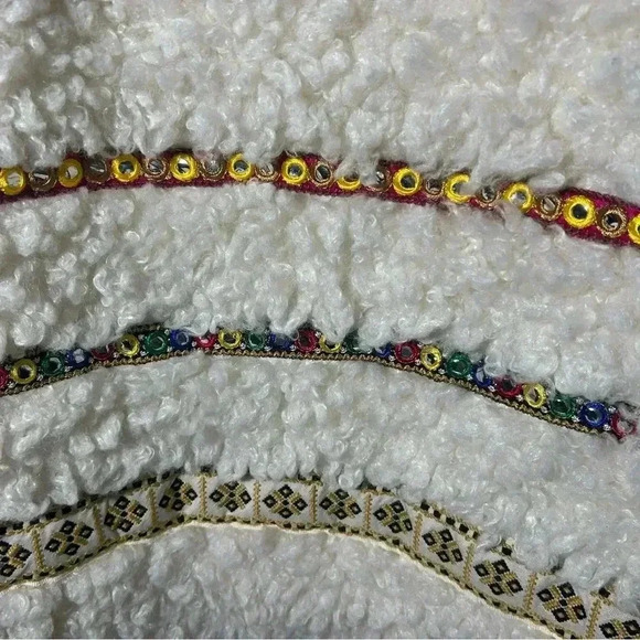 Zara Trafaluc Cream Sherpa front sweater w/bead embellishments. Size Small - Picture 5 of 9